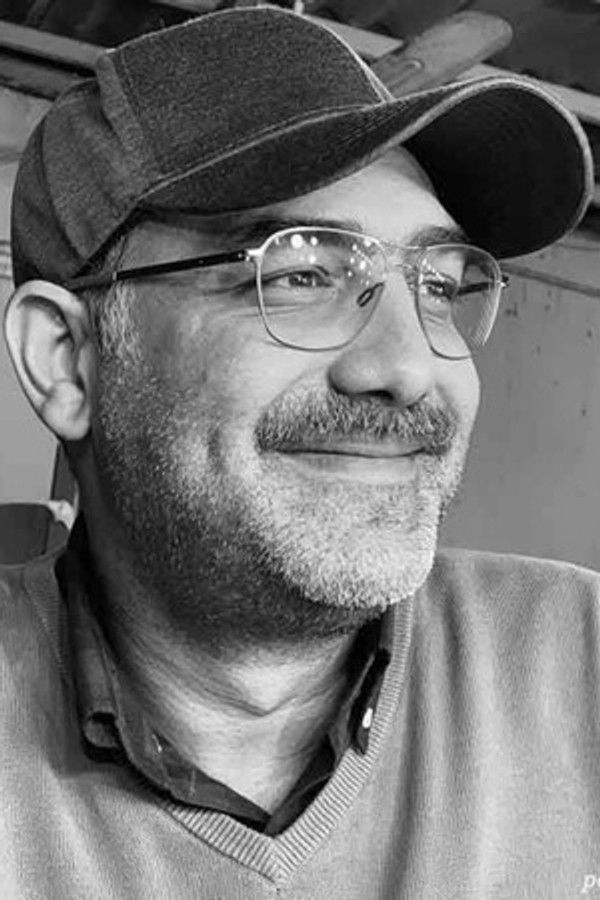 Mojtaba Fallahi's headshot