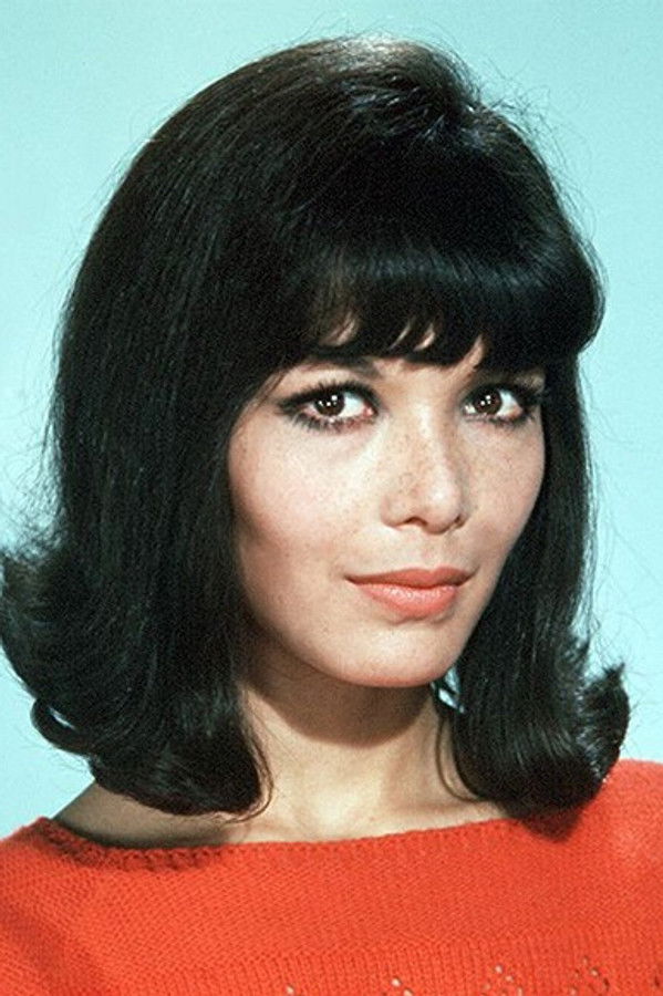 Jeanne Roland's headshot