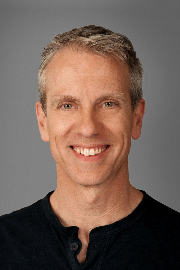 Chris Sanders's headshot