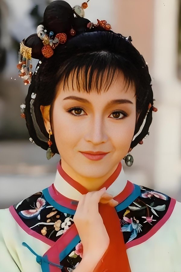 Cecilia Wong's headshot