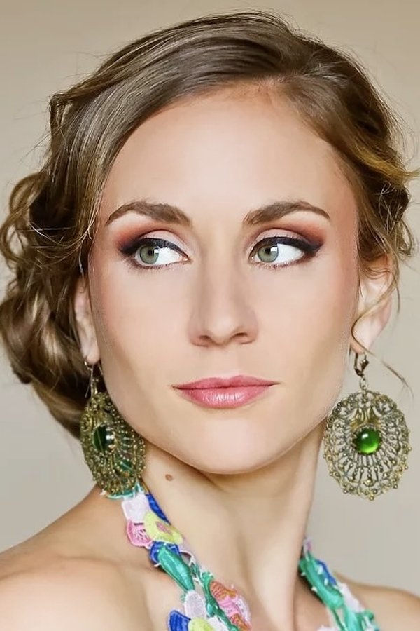 Antoinette Dennefeld