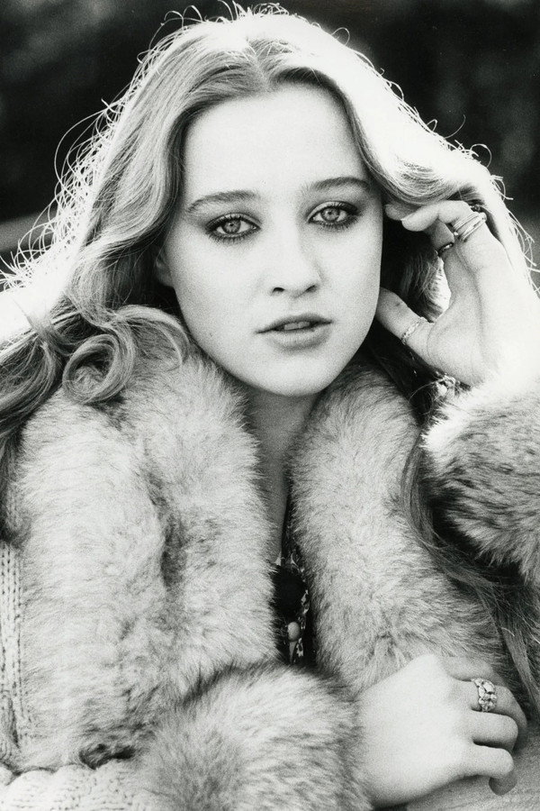 Eleonora Giorgi's headshot
