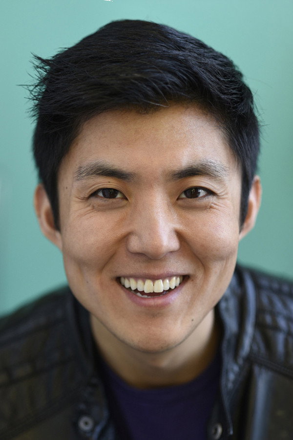 Fang Du's headshot