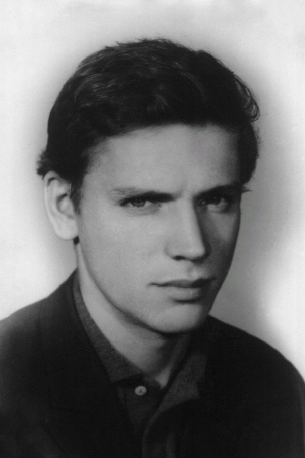 Valeriy Priyomykhov's headshot