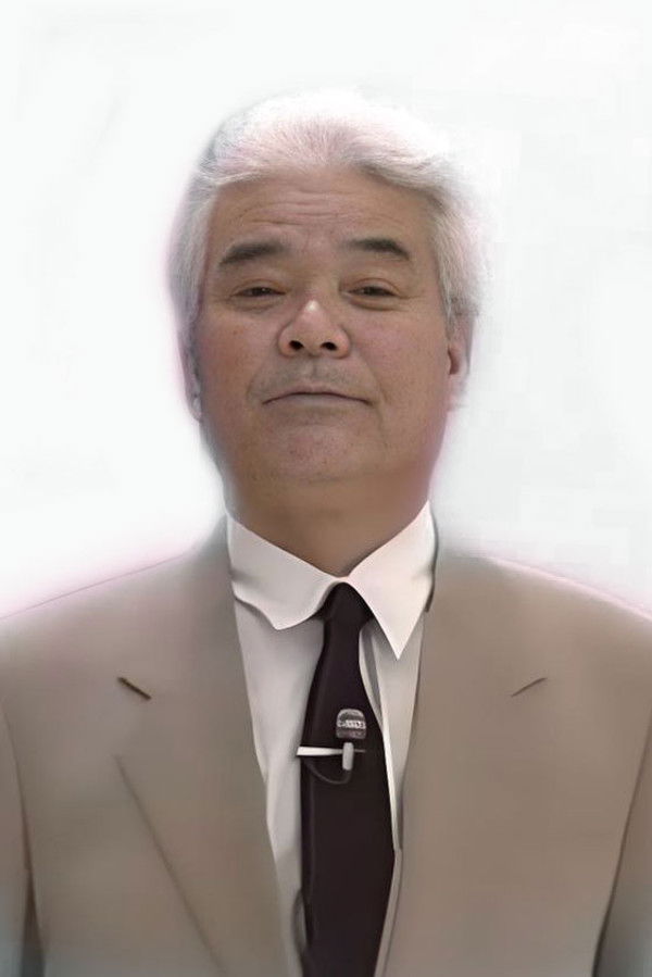 Takuzō Kamiyama's headshot