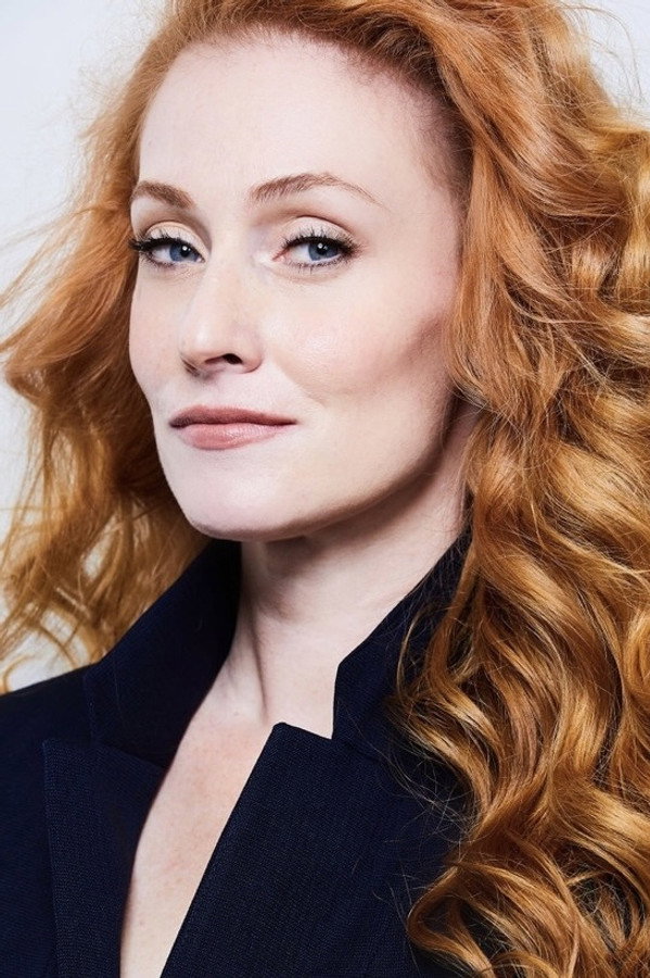 Aly Trasher's headshot