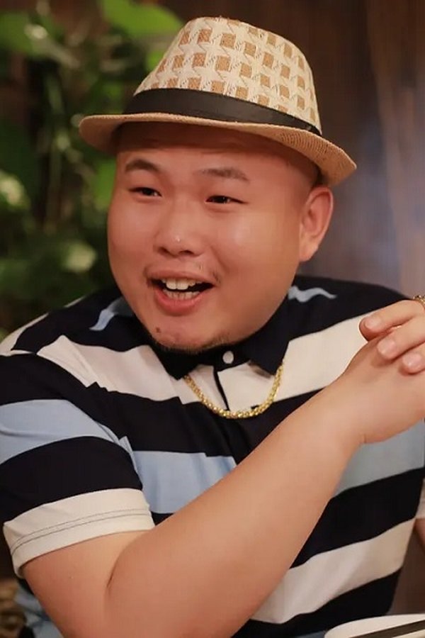 Zhongwei Wang