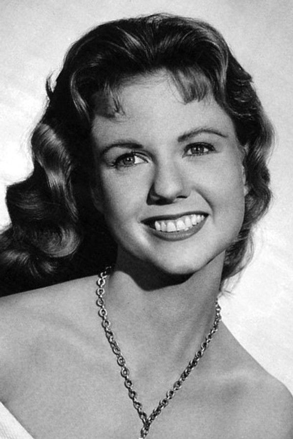 Carolyn Kearney's headshot