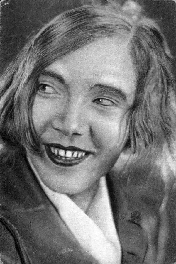 Alexandra Khokhlova's headshot