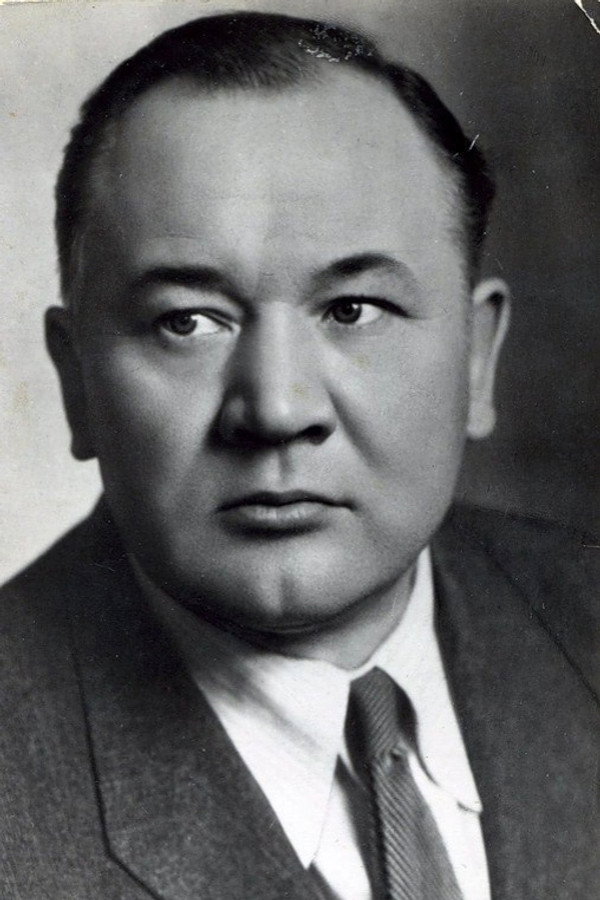 Boris Andreyev's headshot