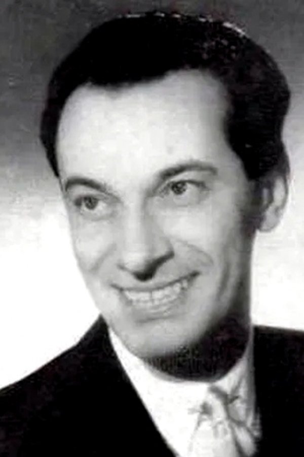 Jacques-Henri Duval's headshot