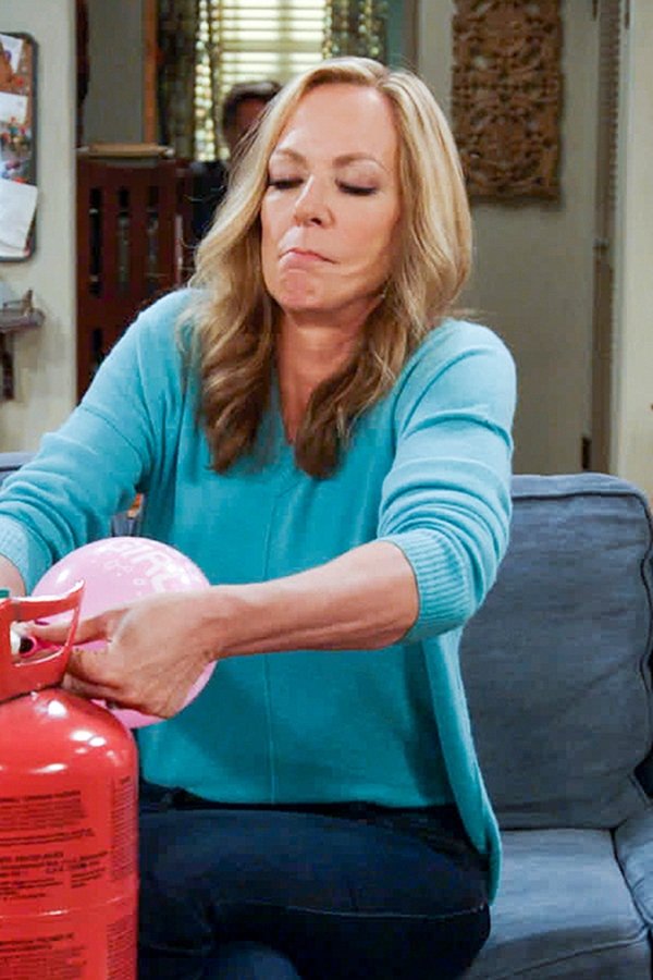 Mom – S08E01 – Episodio 1
