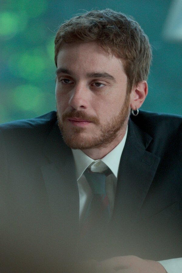Tutto chiede salvezza – S02E01 – Episodio 1