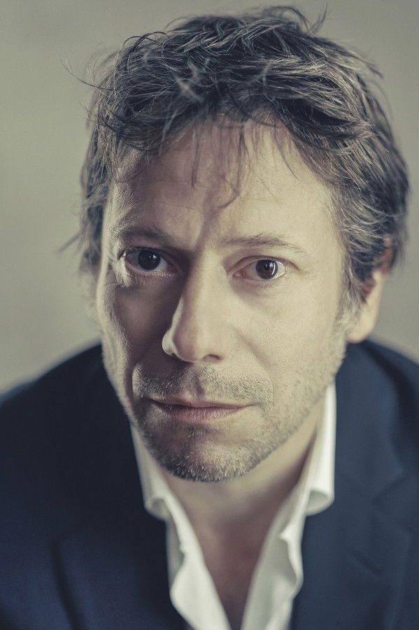 Mathieu Amalric's headshot