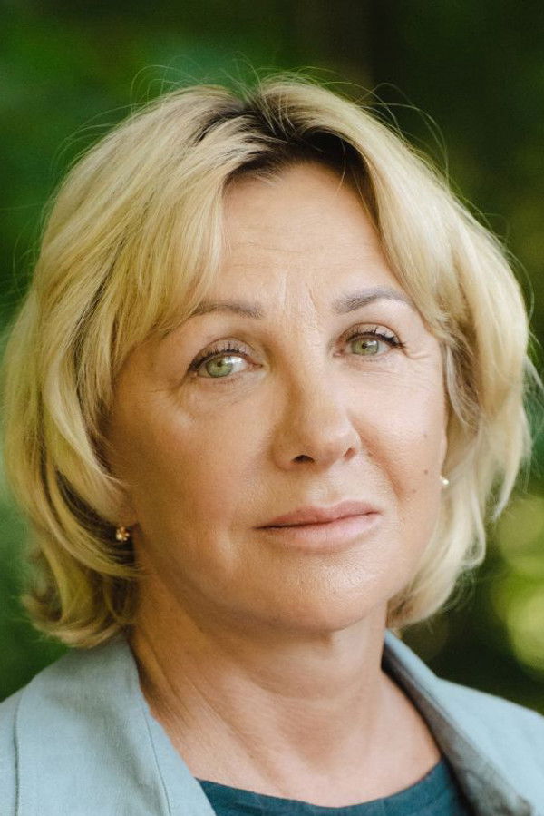 Elena Yakovleva's headshot