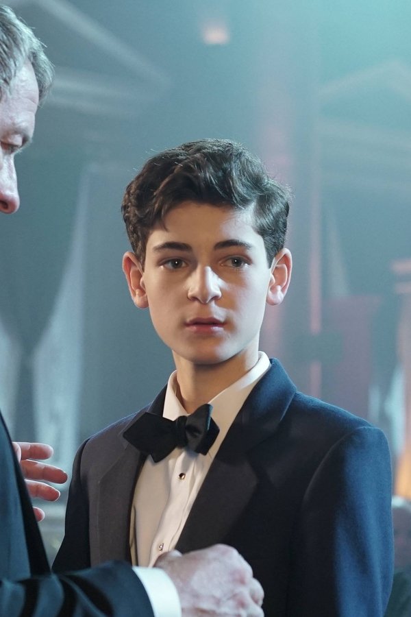 Gotham – S02E03 – L’ultima risata