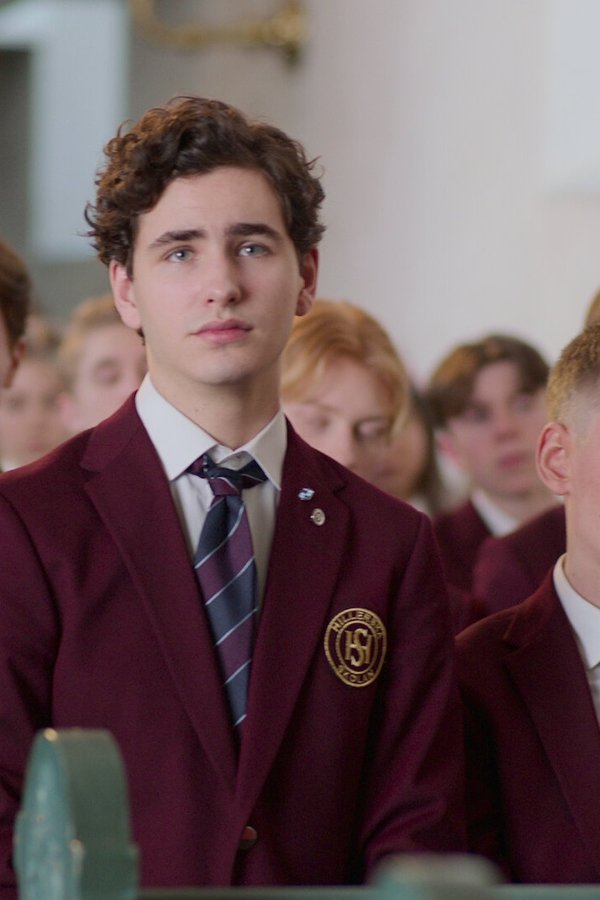 Young Royals – S02E01 – Episodio 1
