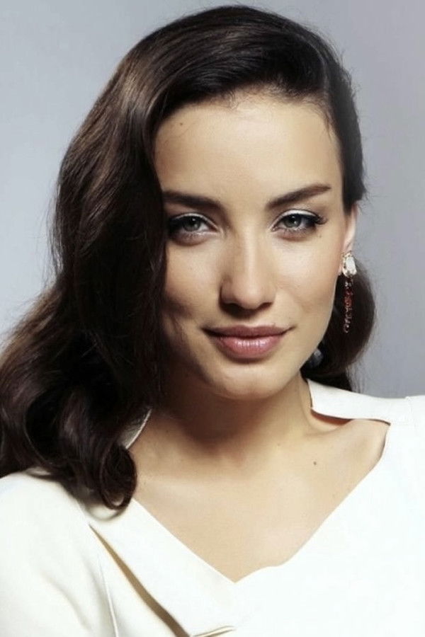 Viktoriya Dayneko's headshot