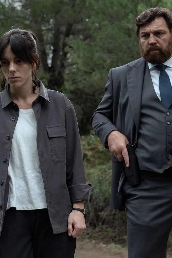Regina Rossa – S01E02 – Un tatuaggio