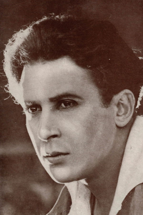 Gabriel de Gravone's headshot