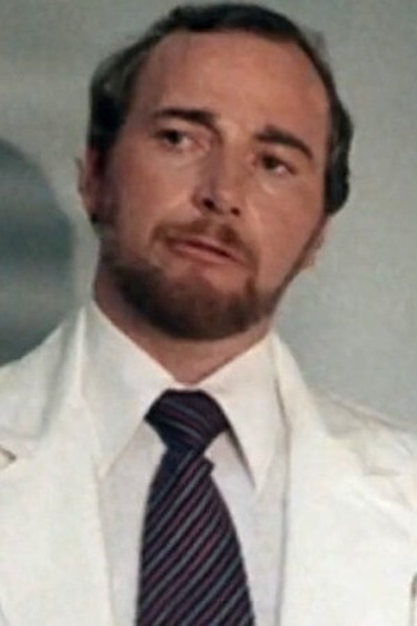 Russell Cawthorne's headshot