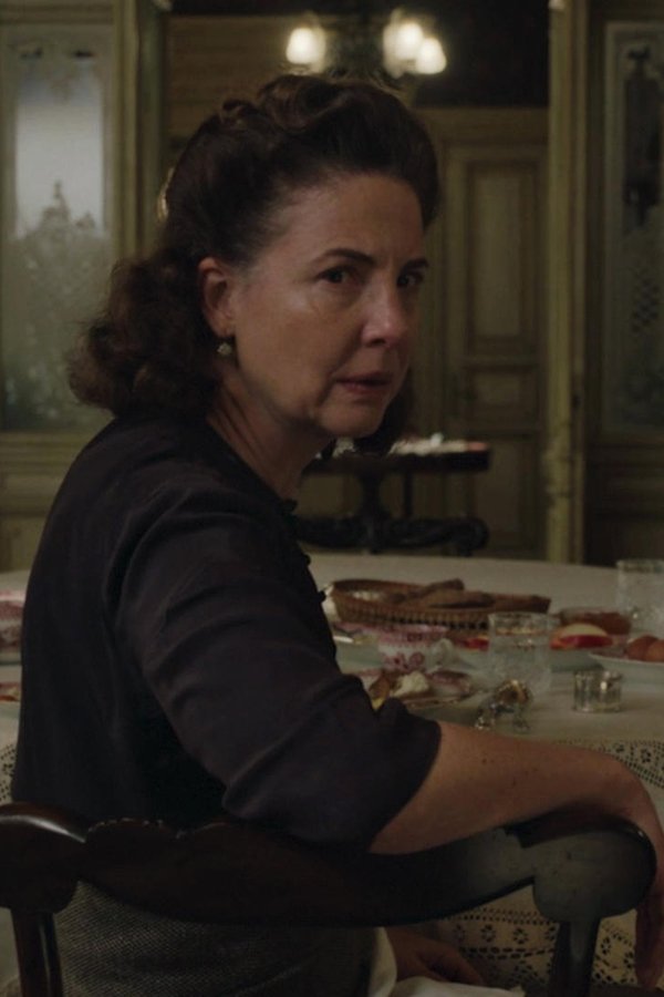 We Were the Lucky Ones – S01E01 – Episodio 1