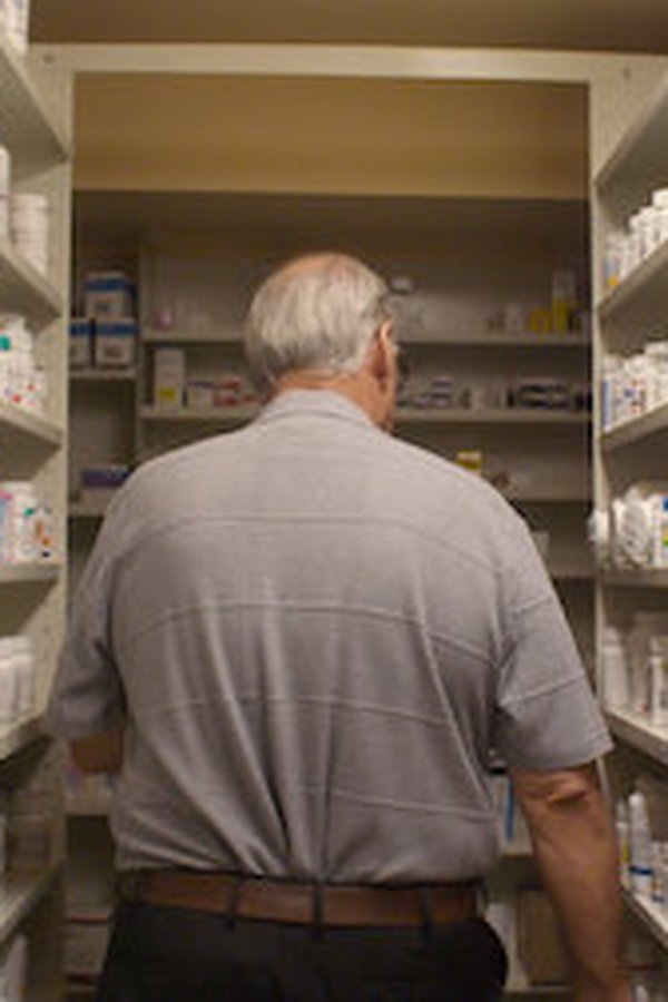 Il farmacista – S01E02 – Una missione divina