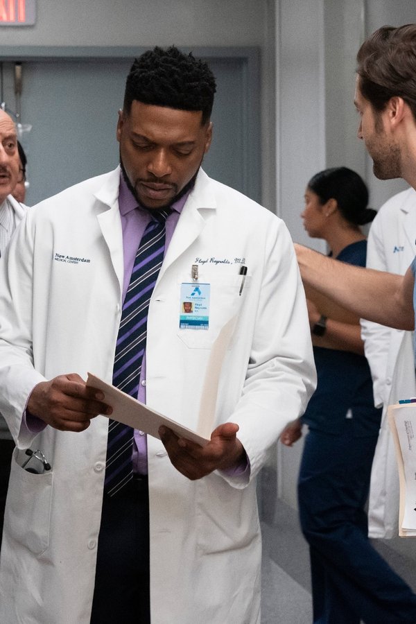 New Amsterdam – S02E13 – Burocrazia