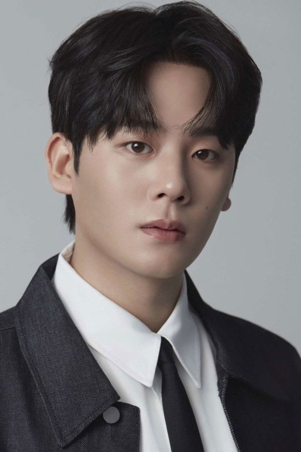 Lee Jung-ha's headshot