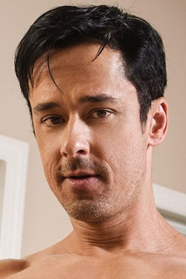 Rafael Alencar's headshot