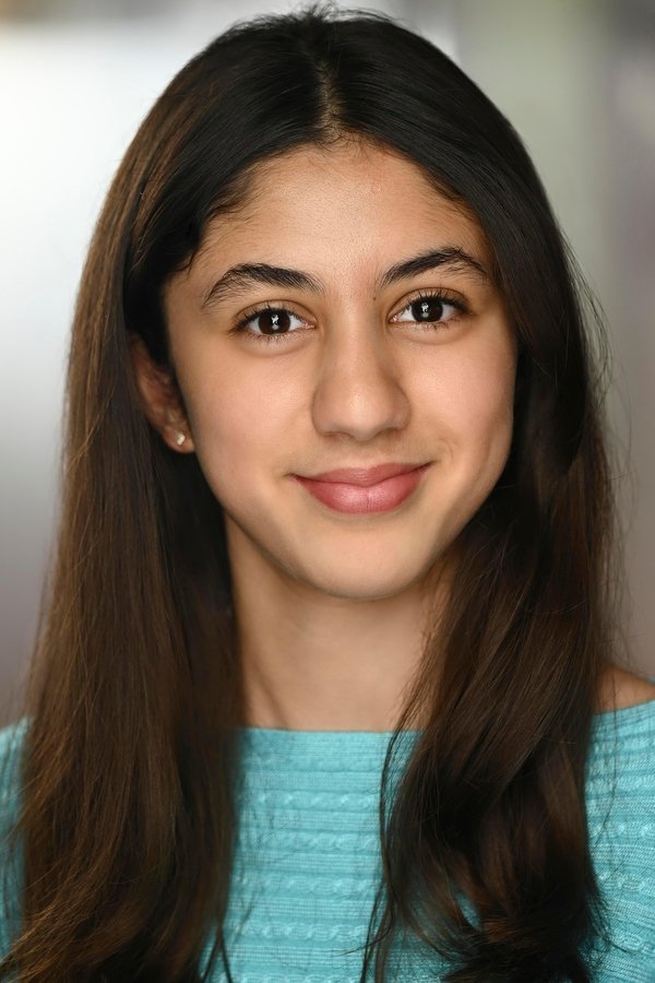 Elysse Adil's headshot