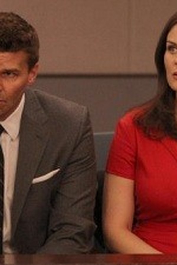 Bones – S07E13 – La vendetta del genio
