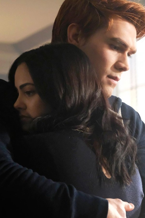 Riverdale – S02E13 – Capitolo ventisei: “Un cadavere di troppo”