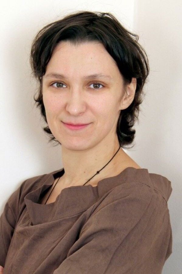 Olesya Zheleznyak's headshot