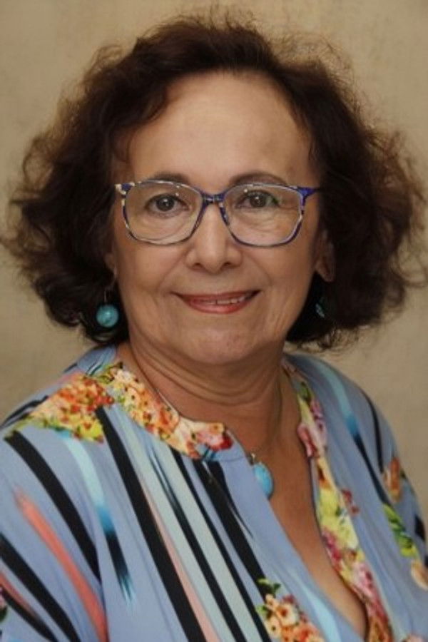 Zezita Matos's headshot