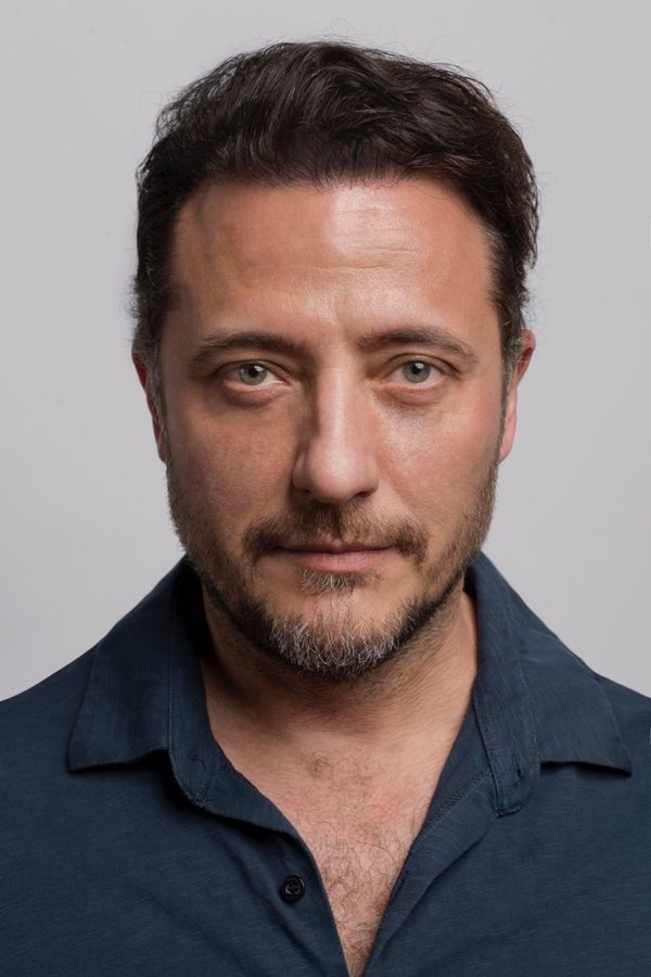 Yiğit Özşener's headshot