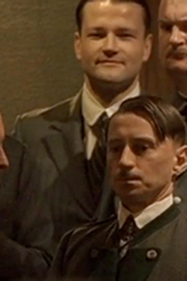 Il giovane Hitler – S01E01 – Episodio 1
