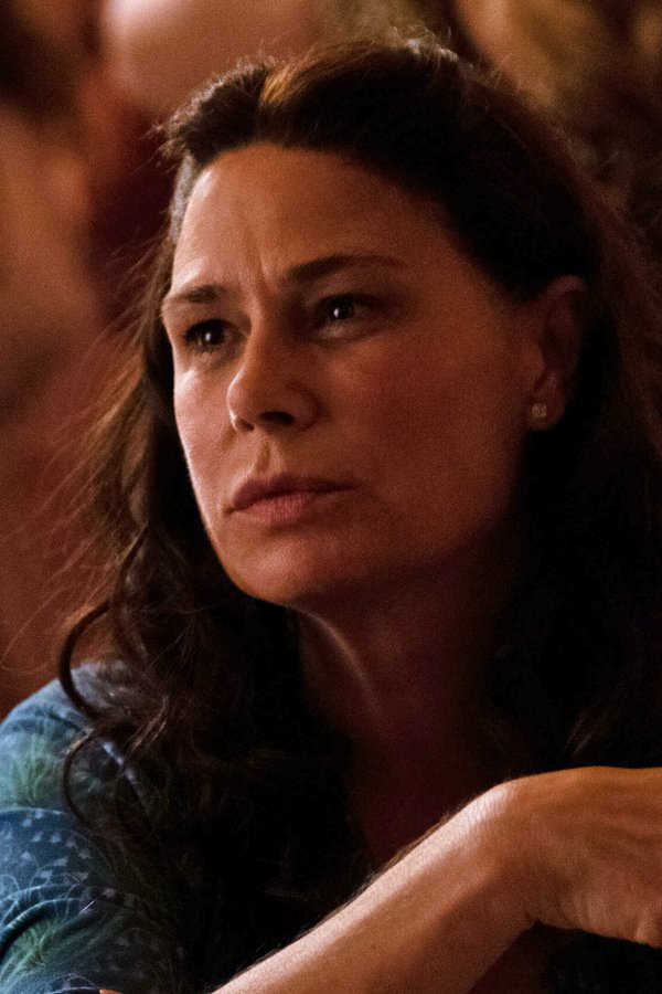 American Rust – Ruggine americana – S01E02 – Episodio 2