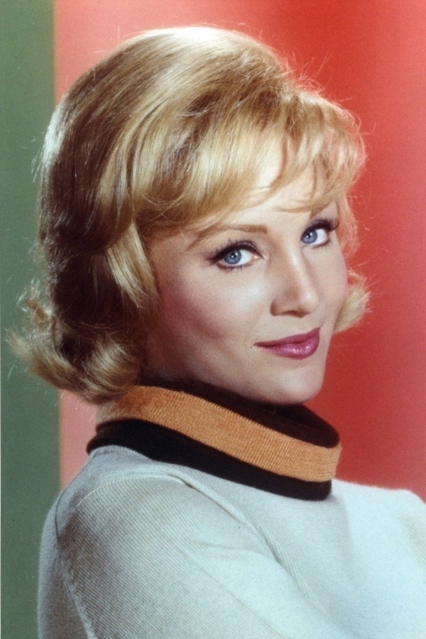 Susan Oliver's headshot