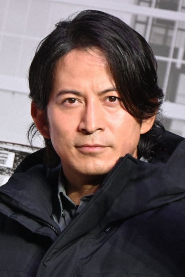 Junichi Okada's headshot