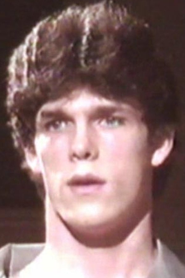 Pete Roland's headshot