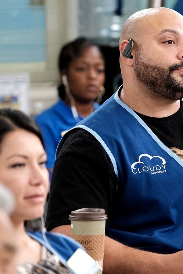 Superstore – S05E03 – Tattiche di licenziamento