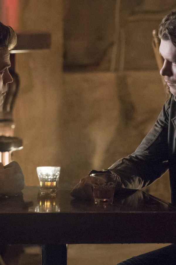 The Vampire Diaries – S07E14 – La luna illumina il Bayou