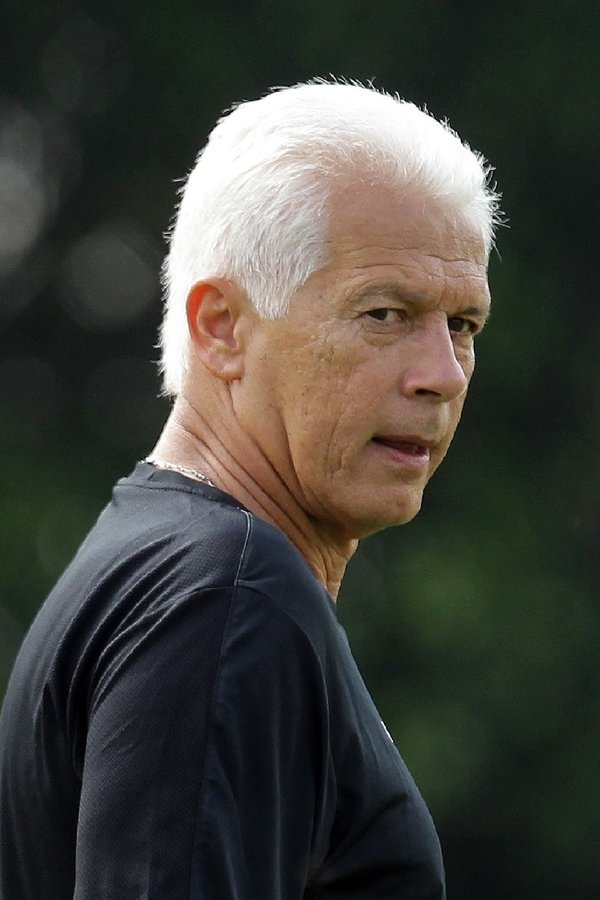 Emerson Leão's headshot