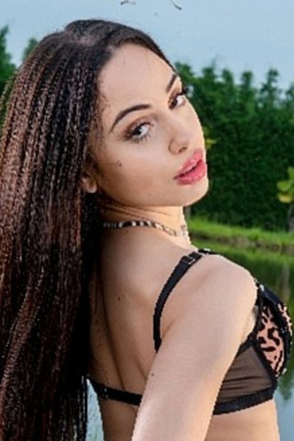Isabella Angelina