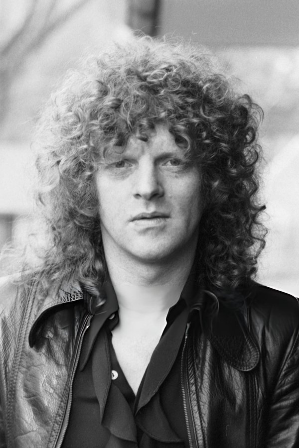 Ian Hunter's headshot