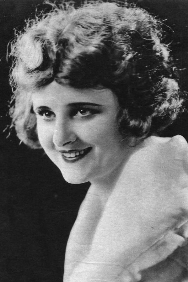 Bartine Burkett's headshot