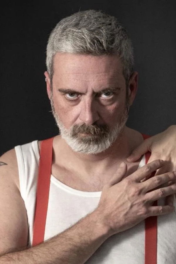 Abel Mora's headshot