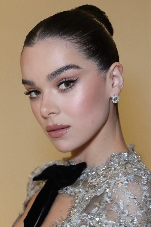 Hailee Steinfeld's headshot