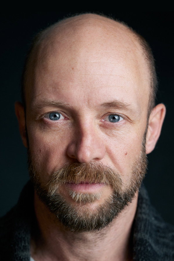 Nicholas Aaron's headshot